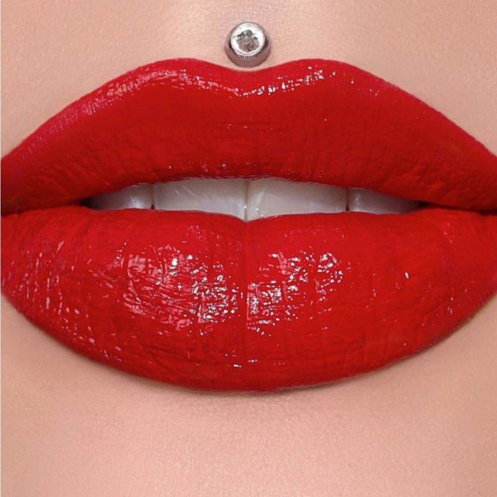 Jeffrey Star Supreme Gloss in Red Affair
